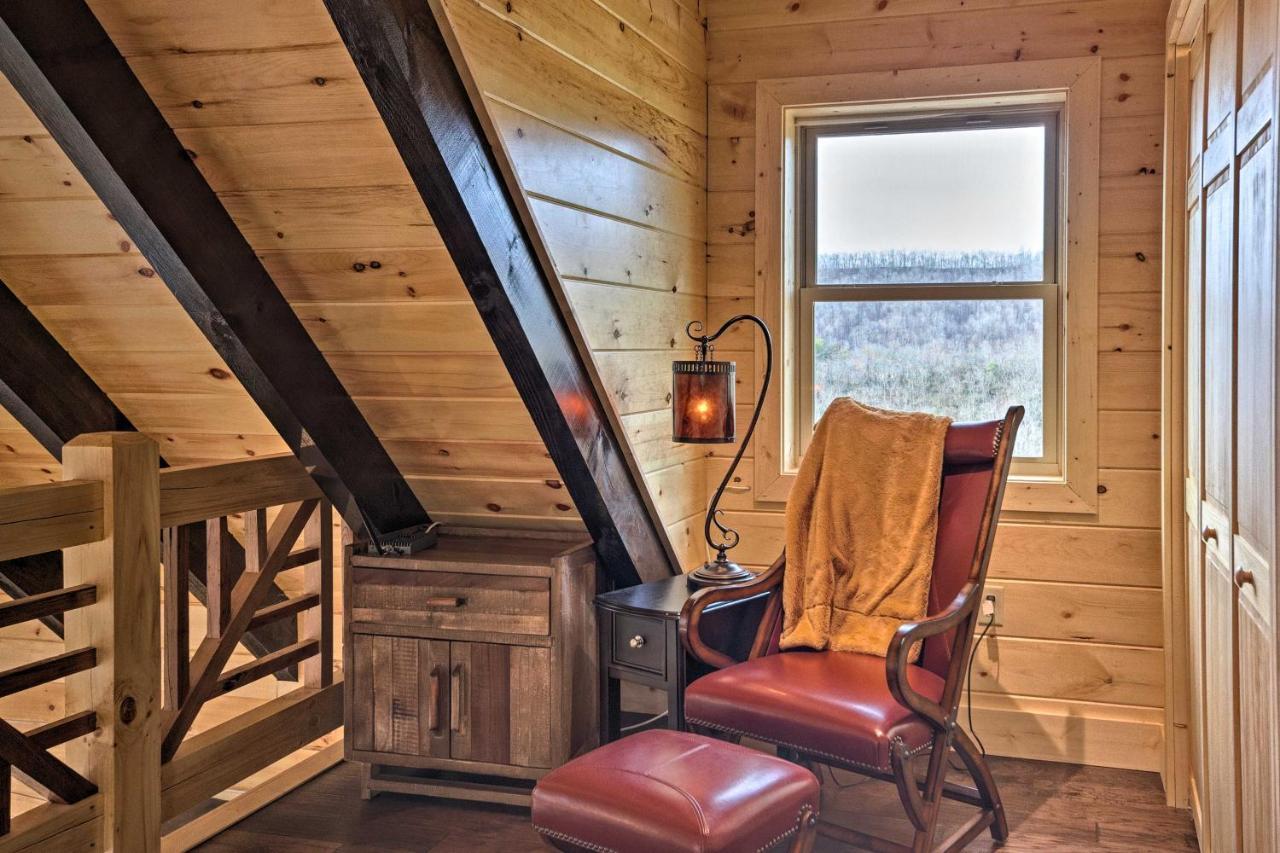 Hilltop Cabin On 5 Acres With Hot Tub And Waterfall! Брайсон-Сіті Екстер'єр фото
