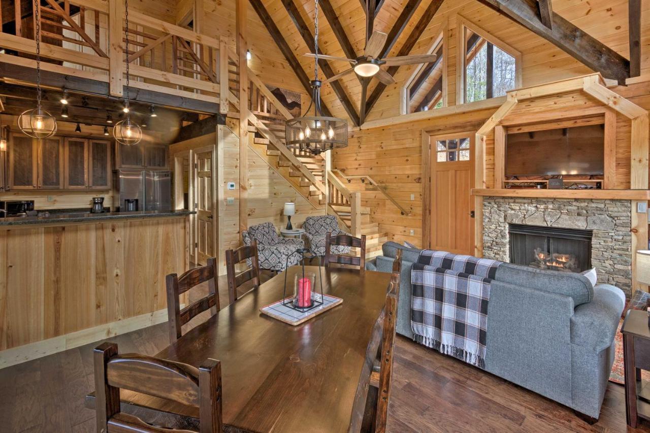 Hilltop Cabin On 5 Acres With Hot Tub And Waterfall! Брайсон-Сіті Екстер'єр фото